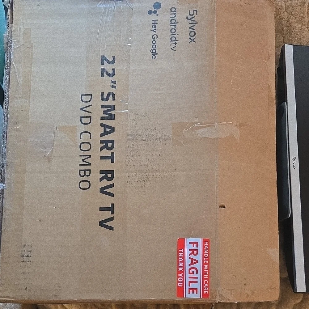 Sylvox 22" Smart RV TV DVD Combo - Picture 1 of 4